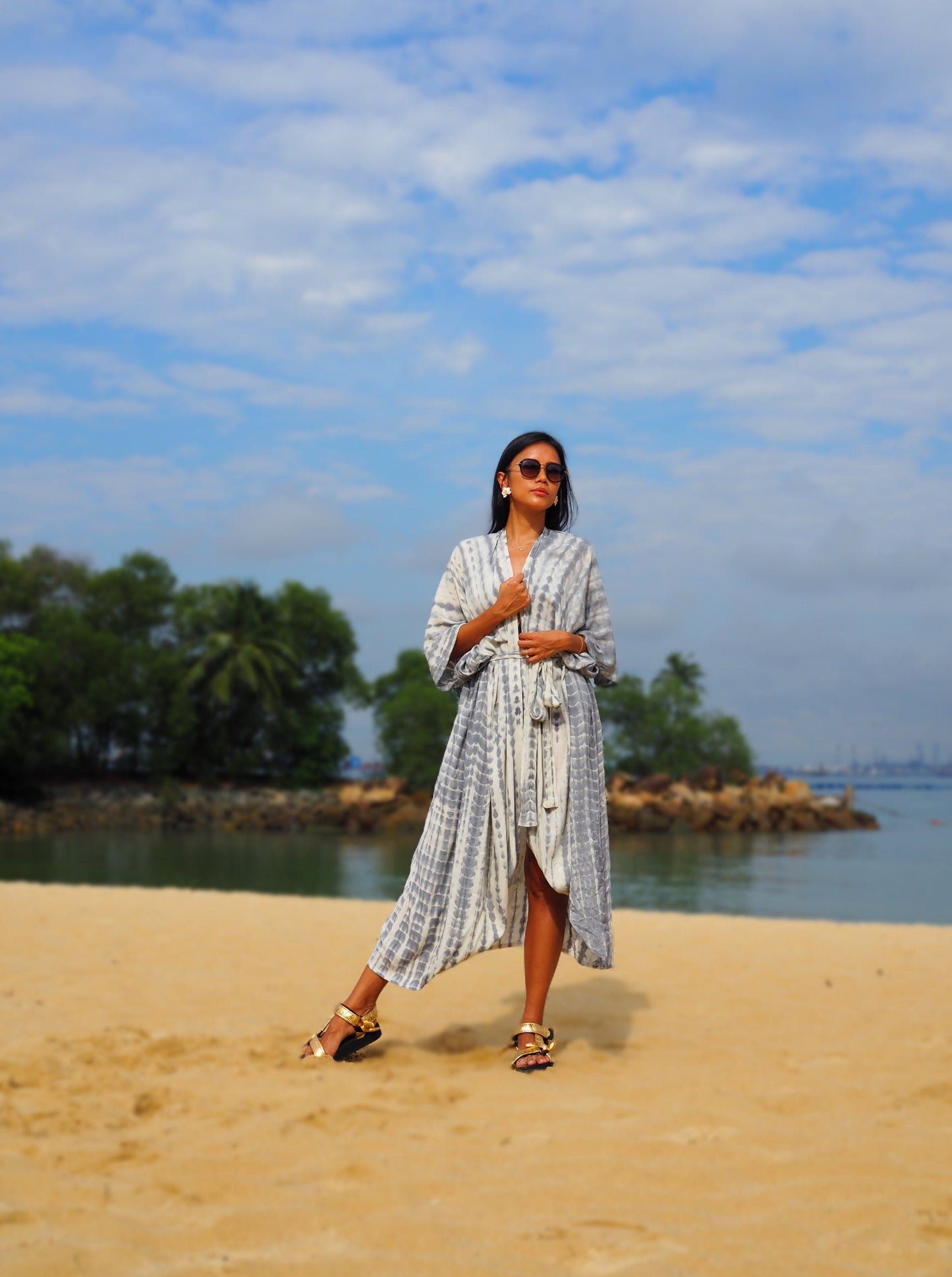 
                  
                    missing bali, grey, kimono, laut grey kimono, resort wear, beach wear, social conscious, baebeeboo
                  
                