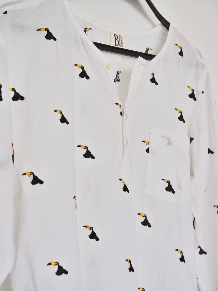 
                  
                    Toucan Shirt Unisex
                  
                