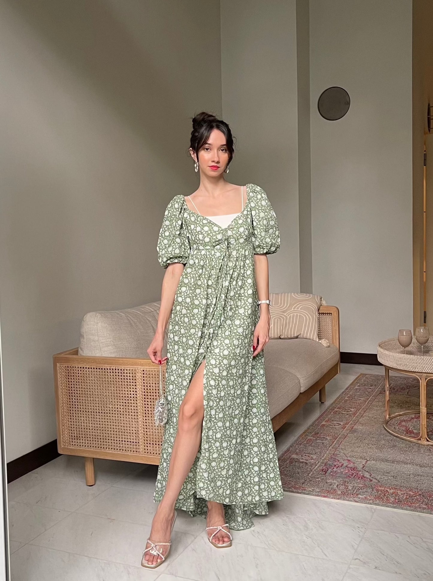 
                  
                    baebeeboo dress, maxi dress, green, puff sleeves, sweetheart neckline, maxi top, flowy dress, tie dress, ruched back,  smocked dress, elastic
                  
                