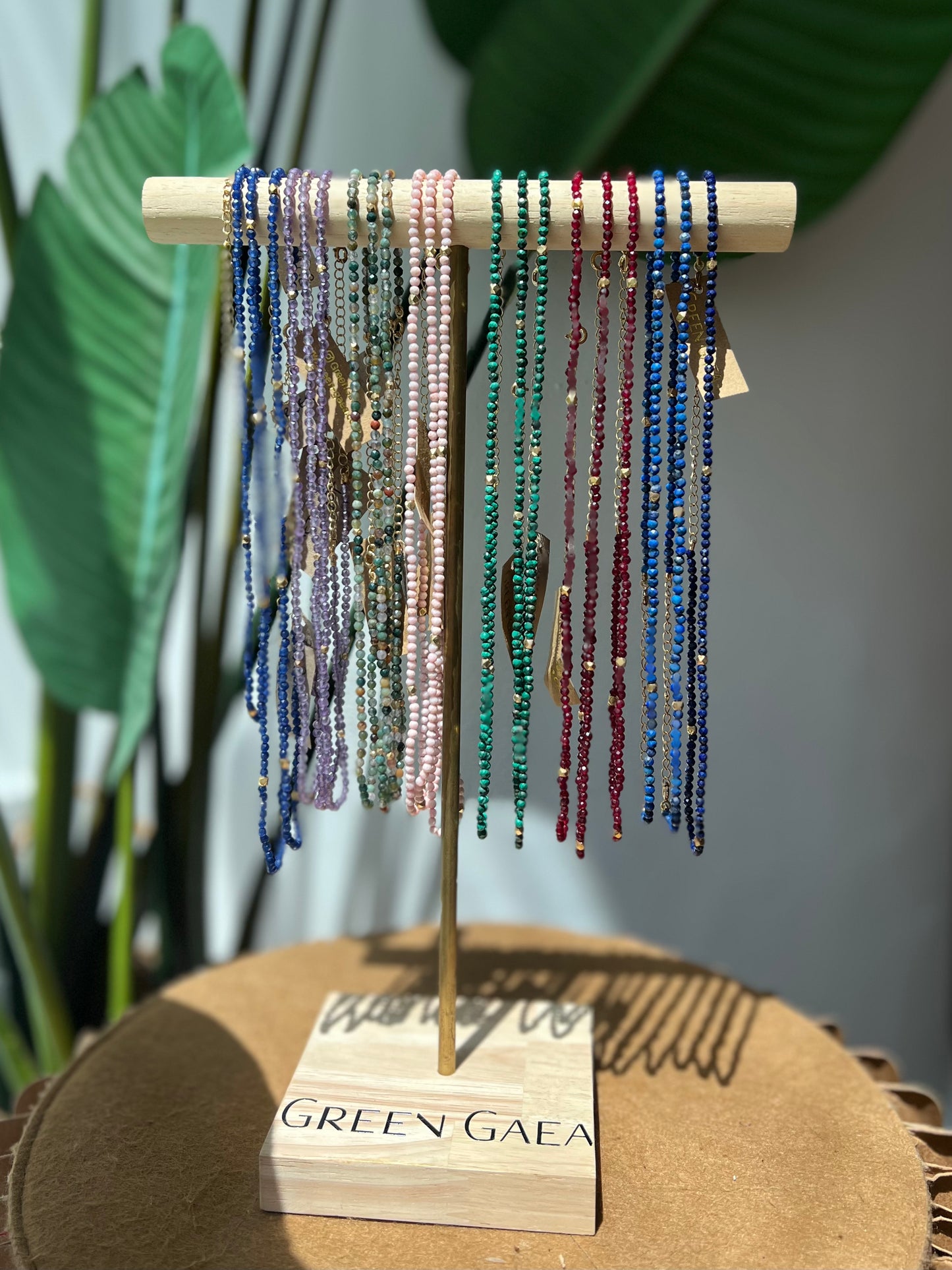 
                  
                    green gaea, necklaces, crystal necklaces,  rose quartz, amethyst, green agate, malachite,, pink opal, jade blue, jade red, lapis lazuli
                  
                