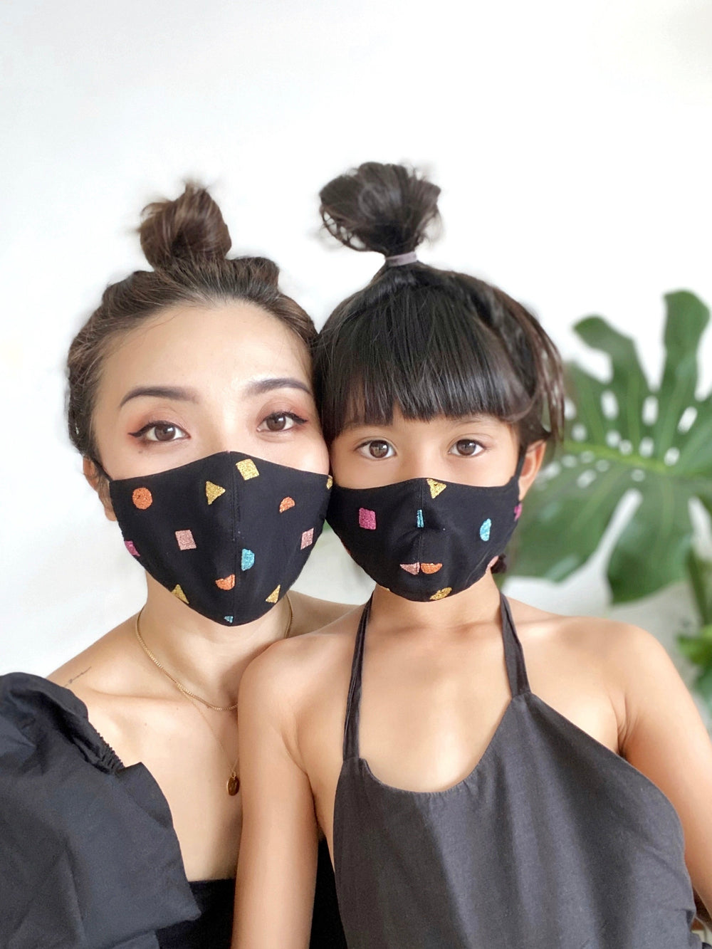 Geo Glitter Black Face Mask