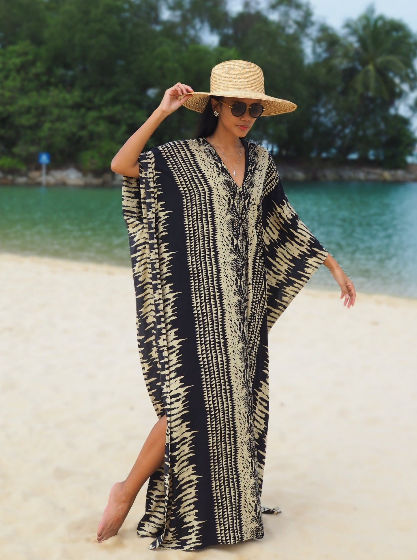 
                  
                    Long, kaftan, hand dye, tie-dye, bali, black, prints, beach wear, resort wear, shopbaebeeboo, baebeeboo, boho
                  
                