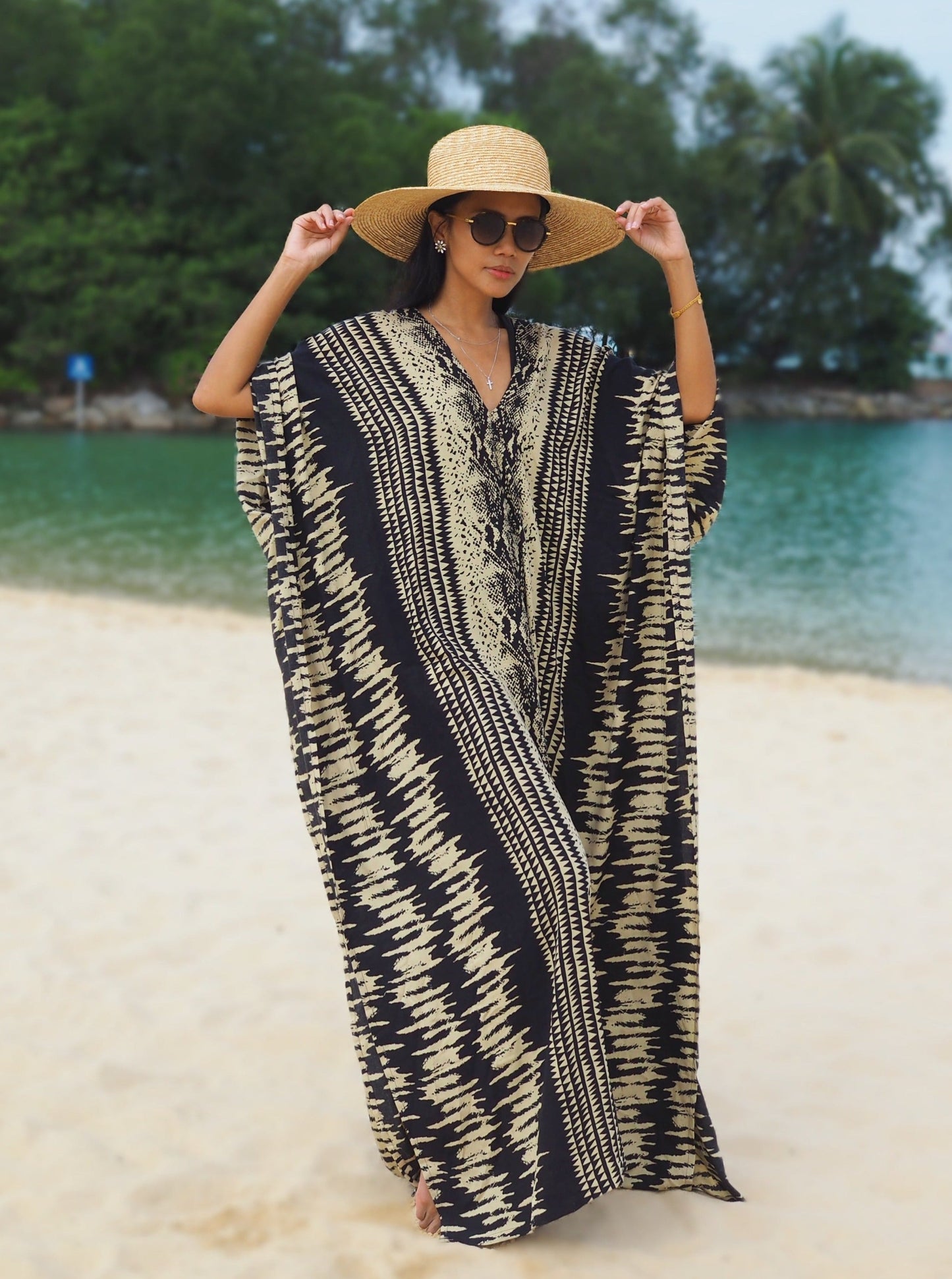 Long, kaftan, hand dye, tie-dye, bali, black, prints, beach wear, resort wear, shopbaebeeboo, baebeeboo, boho